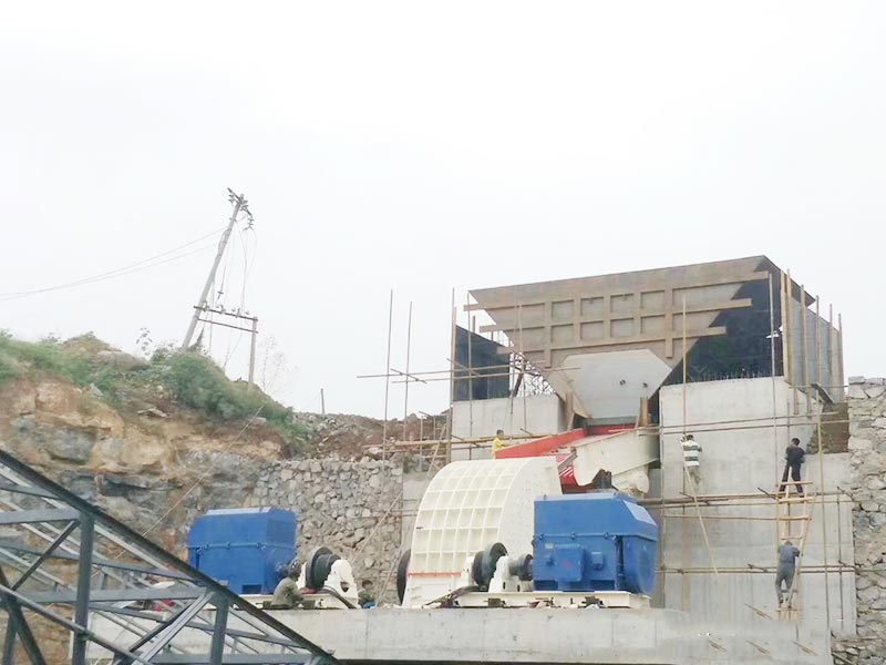 錘破制沙機(jī)的型號(hào)參數(shù)，出料多大